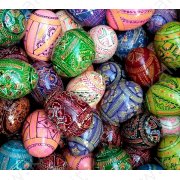 Uovo di Pasqua dipinte in legno in diversi colori Pysanka 4 cm