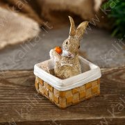 Сувенир  миниатюра "Зайка в корзине с морковкой" 7х5,5х5,5 см