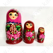 Матрешка "Ольга" красное платье, розовый платок 3 места (11см.)
