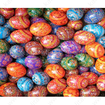 Uovo in legno diversi colori 7 cm